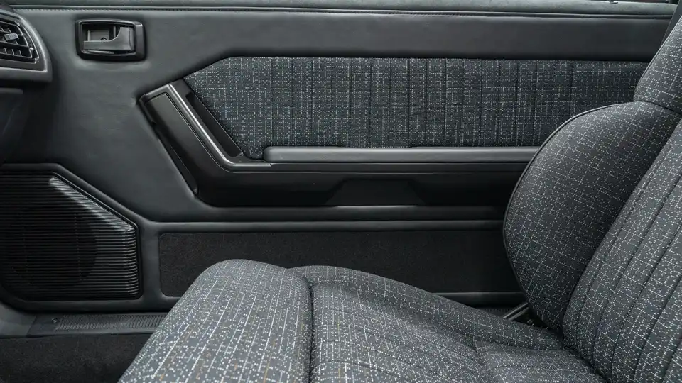 1991 Foxbody Mustang_19 Interior