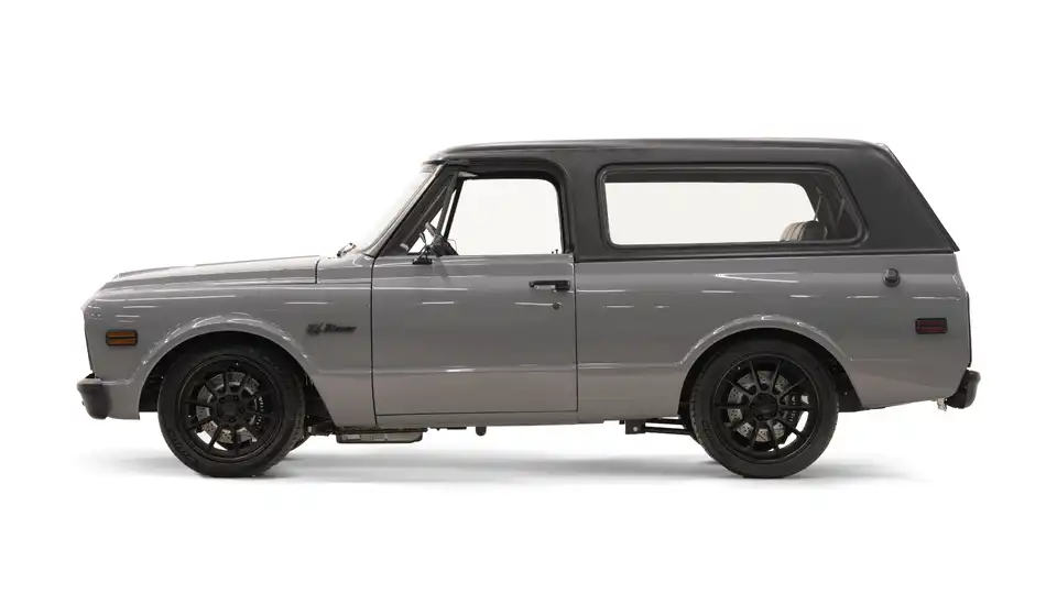1972 Chevy K5 Blazer_2 Drivers Side 
