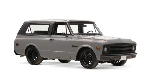 1972 Chevy K5 Blazer_7 Passenger Side Front  3.4