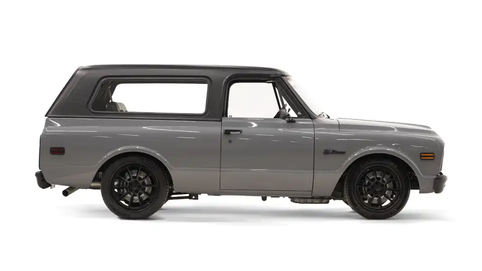 1972 Chevy K5 Blazer_8 Passenger Side