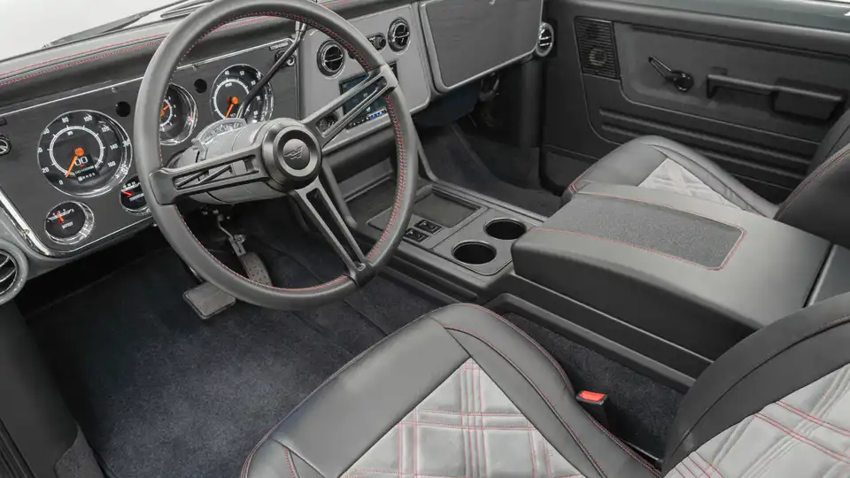 1972 Chevy K5 Blazer_ 14 15 Driver Side Interior