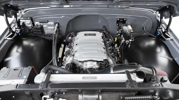 1972 Chevy K5 Blazer_26 5.0L Ford Coyote Engine