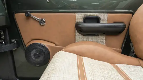 1973 Classic Ford Bronco_19 Interior