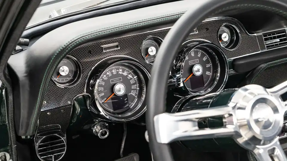 1968 Classic Ford Mustang_15 Dakota Digital Gauges