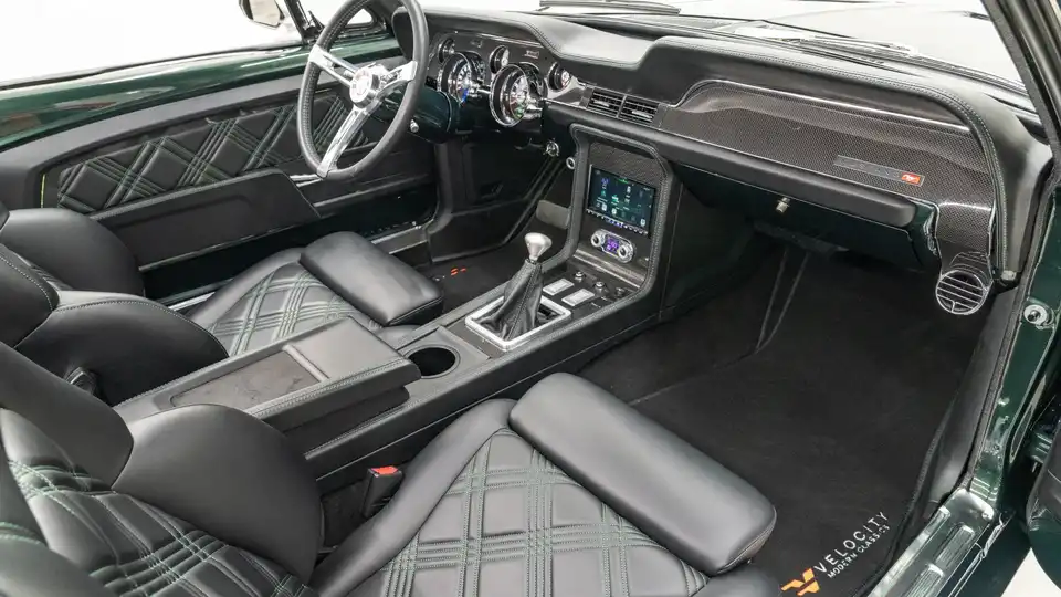 1968 Classic Ford Mustang_18 Passenger Side Interior