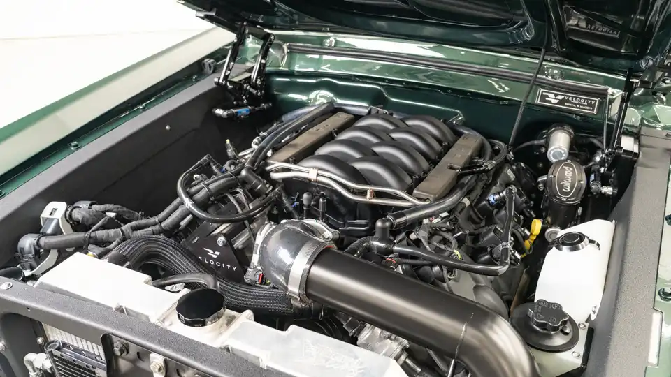1968 Classic Ford Mustang_27 Ford Coyote Engine