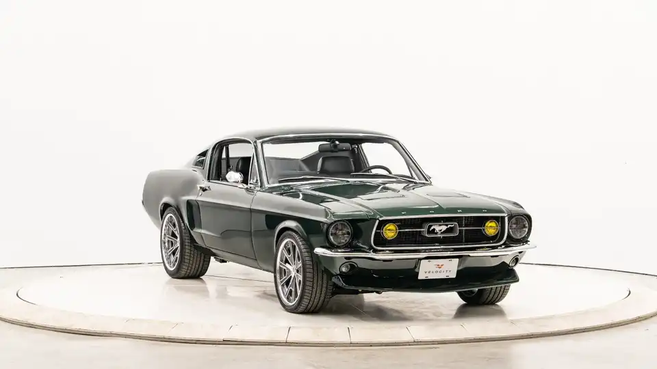 1968 Classic Ford Mustang_6 Passenger Side Front 