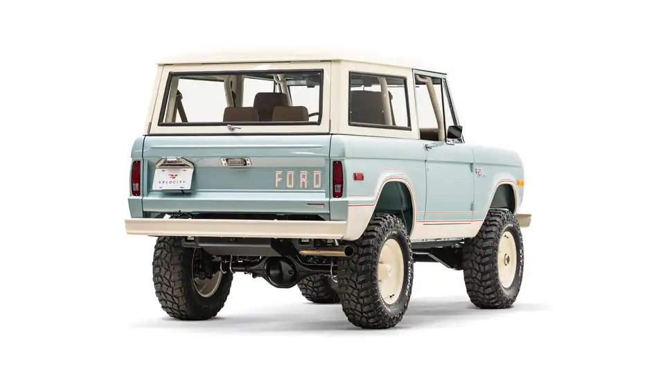 1973 Classic Ford Bronco_10 Passenger Side Rear