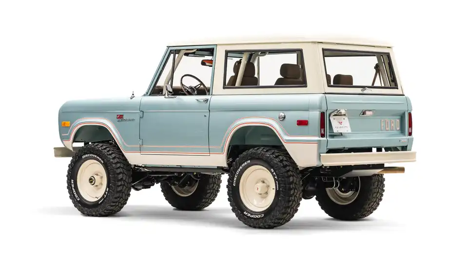 1973 Classic Ford Bronco_13 Driver Side Rear 3.4