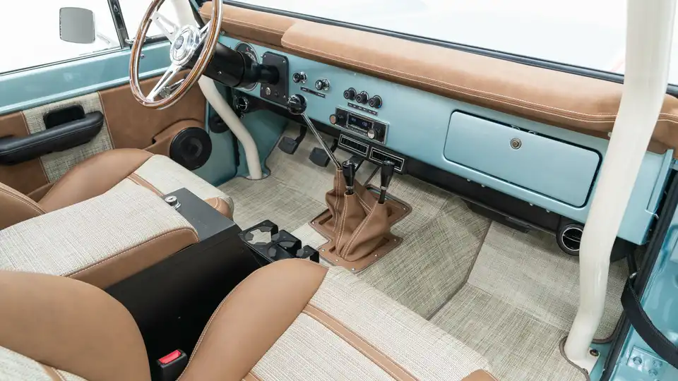 1973 Classic Ford Bronco_18 Passenger Side Interior