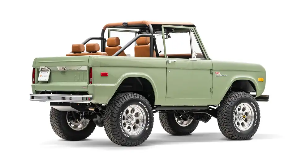 1974 Classic Ford Bronco_9 Passenger Side Rear 3