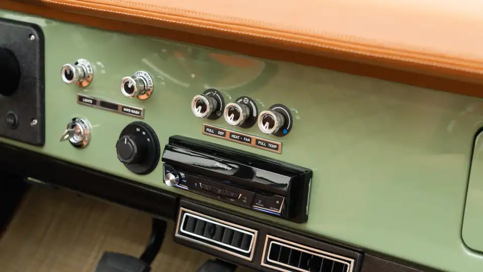 1974 Classic Ford Bronco_18 Interior