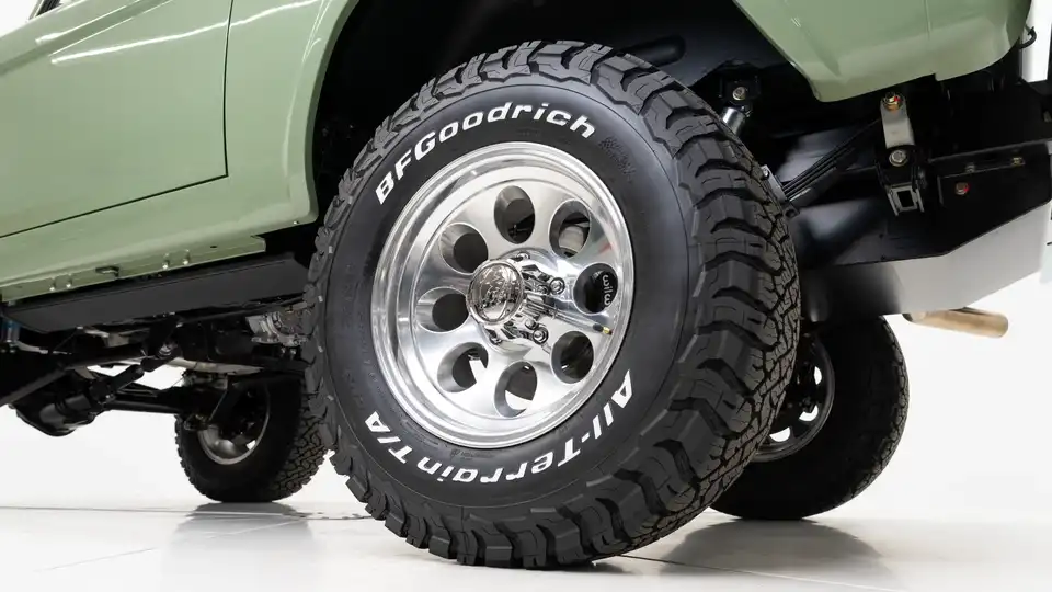 1974 Classic Ford Bronco_30 Exterior