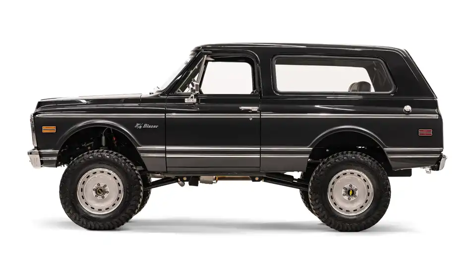 14495 1972 Classic Ford Bronco2 Drivers Side Lg