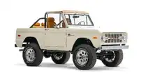 1971 Classic Ford Bronco_7 Passenger Side Front  3.4