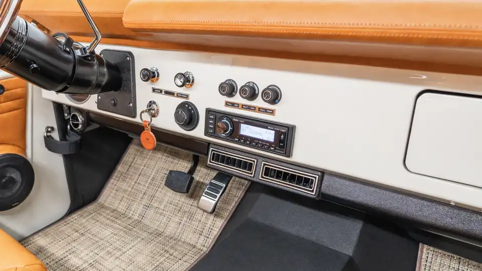 1971 Classic Ford Bronco_18 Interior