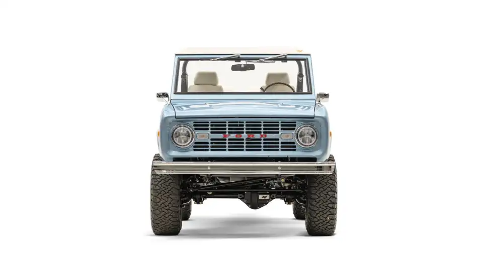 1977 Classic Ford Bronco_5 Front