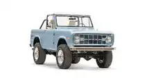 1977 Classic Ford Bronco_6 Passenger Side Front 