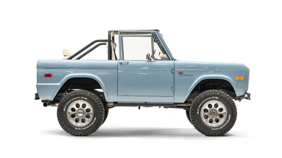 1977 Classic Ford Bronco_8 Passenger Side