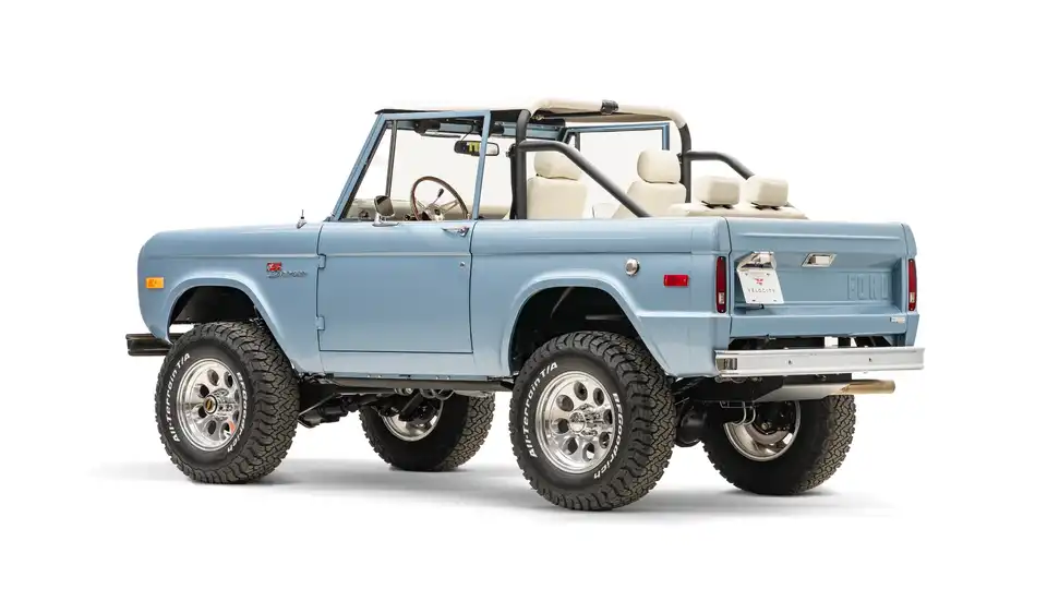 1977 Classic Ford Bronco_13 Driver Side Rear 3.4
