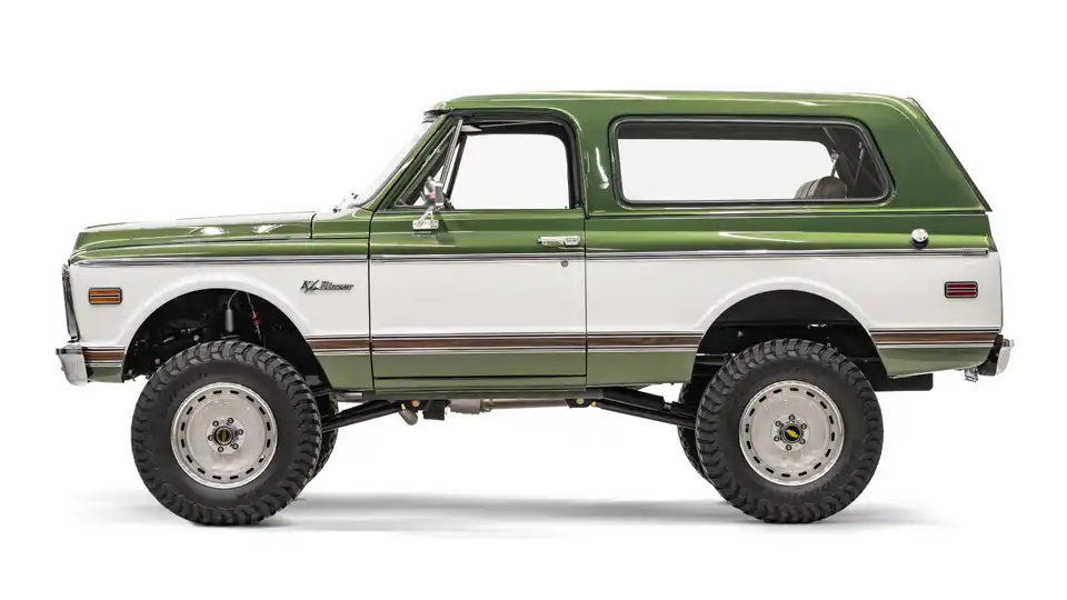 1970 Classic Chevy K5 Blazer_2 Drivers Side