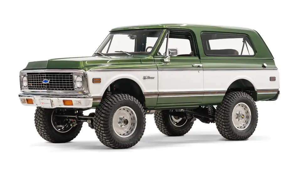 1970 Classic Chevy K5 Blazer_3 Drivers Side Front 3.4