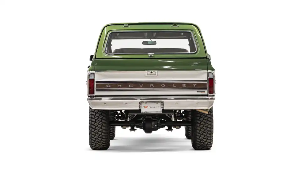 1970 Classic Chevy K5 Blazer_11 Rear Tailgate