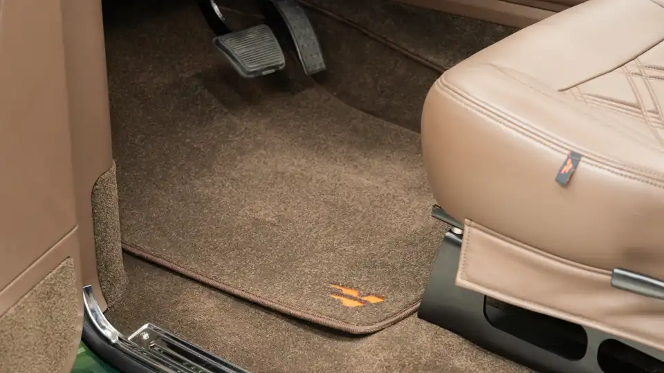 1970 Classic Chevy K5 Blazer_17 Front Interior
