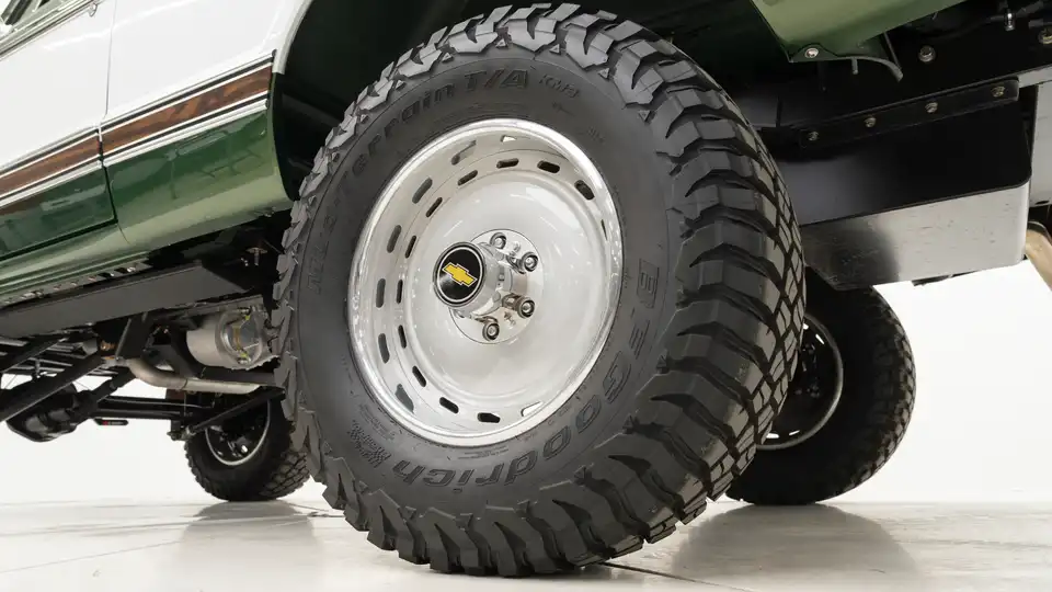 1970 Classic Chevy K5 Blazer_Exterior  Copy