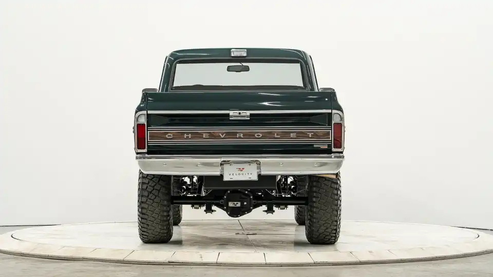 Green 1972 Chevy K10_11 Rear Tailgate