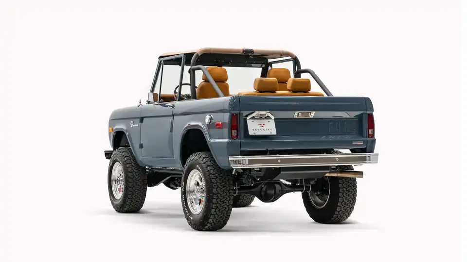 1971 Vintage Ford Bronco_12Driver Side Rear