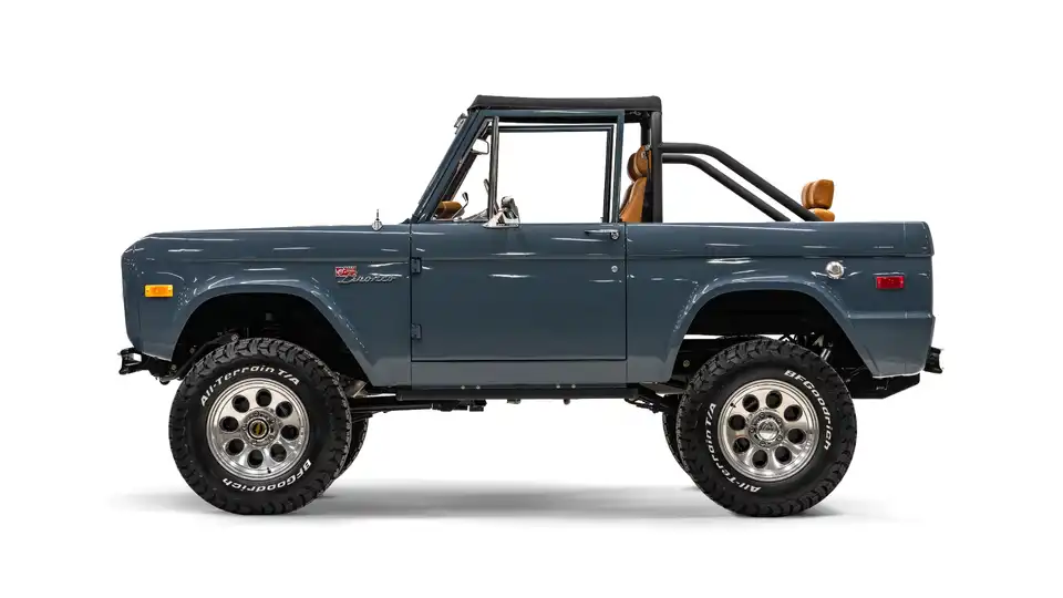 1971 Classic Ford Bronco_2 Drivers Side 