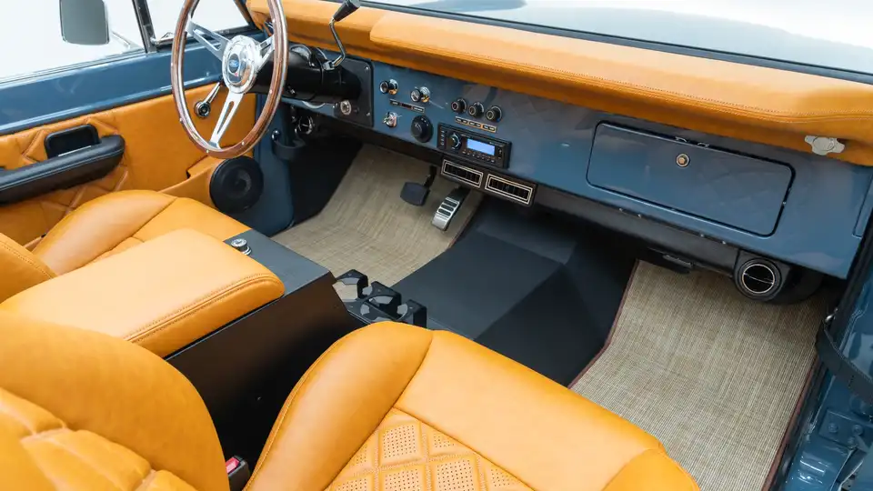 1971 Classic Ford Bronco_19 Passenger Side Interior