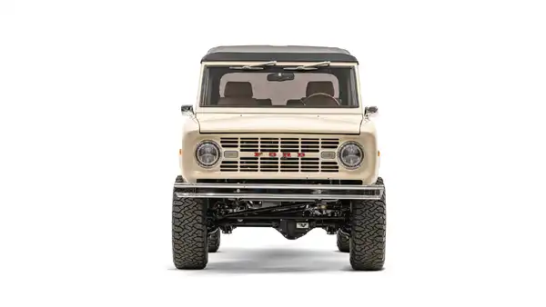 1976 Classic Ford Bronco_5 Front
