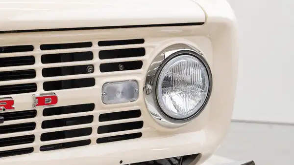1976 Classic Ford Bronco_23 Exterior 