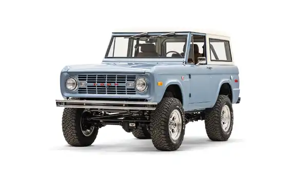 1975 Classic Ford Bronco_4 Drivers Side Front 