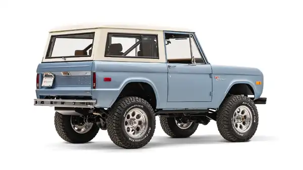 1975 Classic Ford Bronco_9 Passenger Side Rear 3