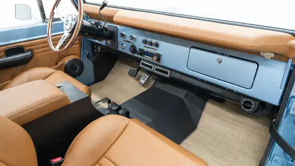 1975 Classic Ford Bronco_18 Passenger Side Interior