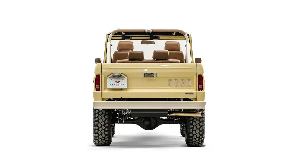 1969 Yellow Ford Bronco Ranger_5 Front