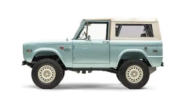1974 Classic Ford Bronco_2 Drivers Side 