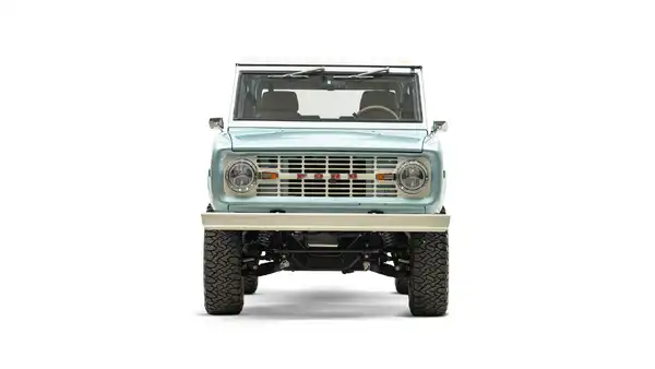 1974 Classic Ford Bronco_5 Front