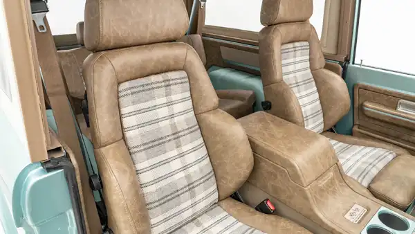 1974 Classic Ford Bronco_20 Interior