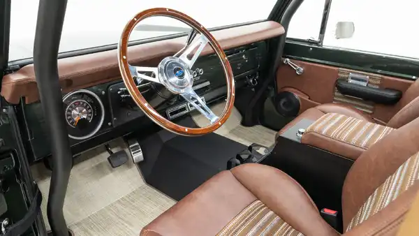 Web Prep 2024_14 15 Driver Side Interior