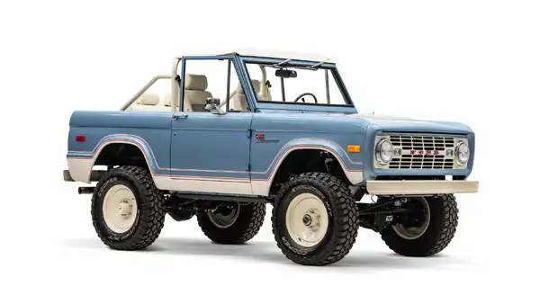 1970 Classic Ford Bronco_7 Passenger Side Front  3.4