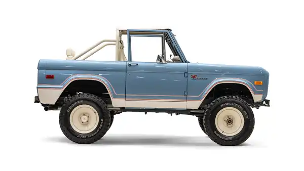 1970 Classic Ford Bronco_8 Passenger Side