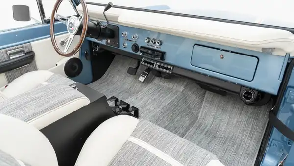 1970 Classic Ford Bronco_19 Passenger Side Interior