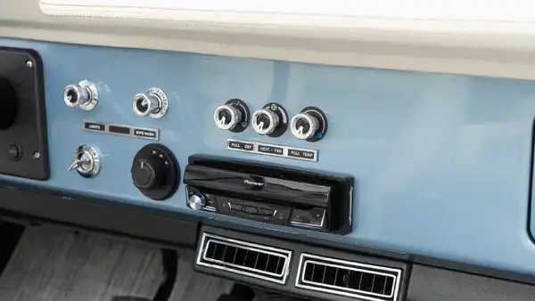 1970 Classic Ford Bronco_20 Interior
