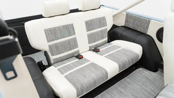 1970 Classic Ford Bronco_22 Rear Interior