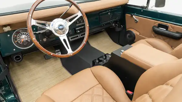 1977 Classic Ford Bronco_14 Driver Side Interior
