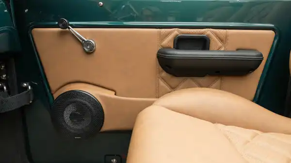 1977 Classic Ford Bronco_17 Interior